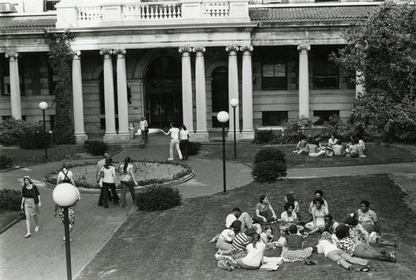 Class on lawn 1976
