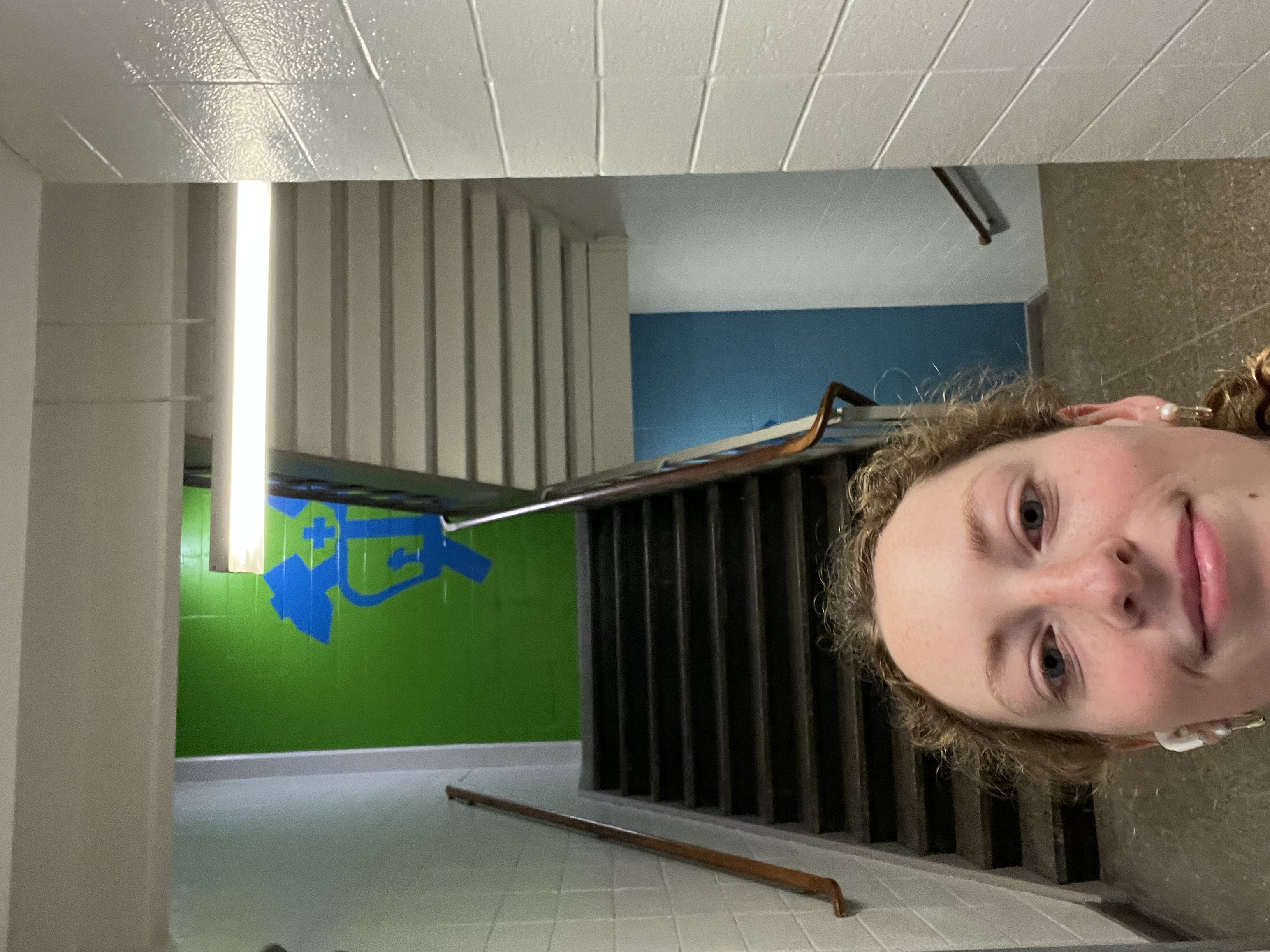 Caiti Levin'23 CREW selfie 