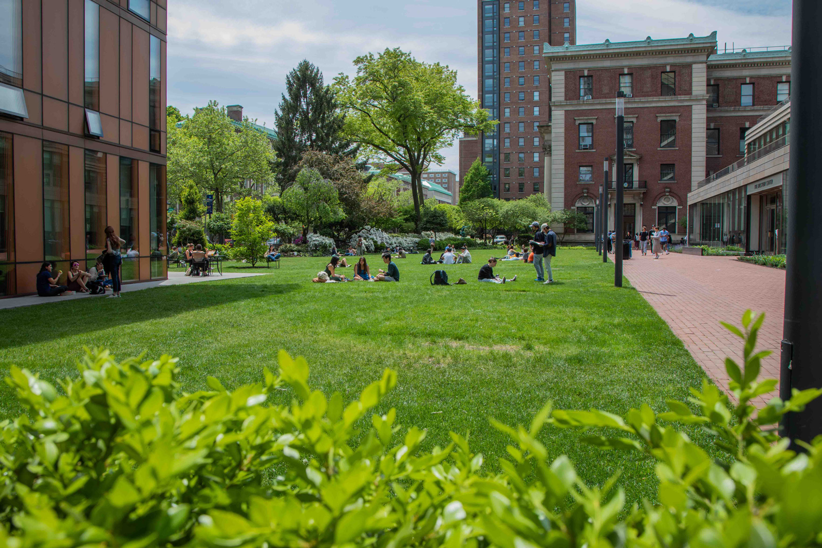 Two Barnard Students Awarded Prestigious DouglassO’Connell Global