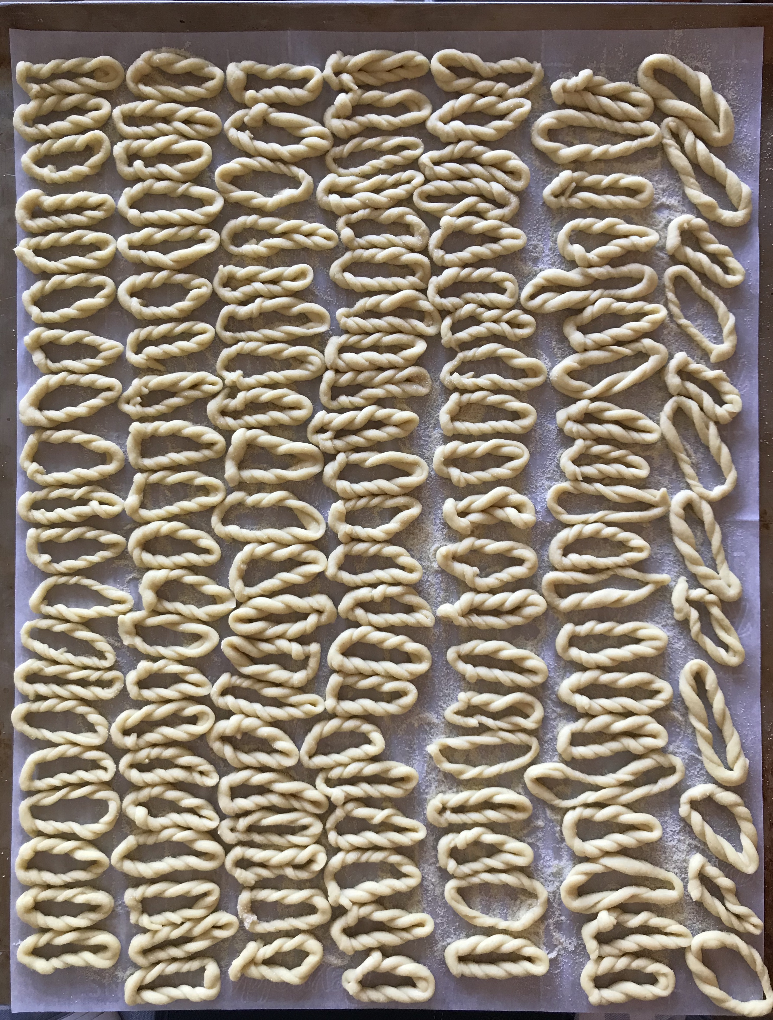 A sheet pan of fresh pasta.
