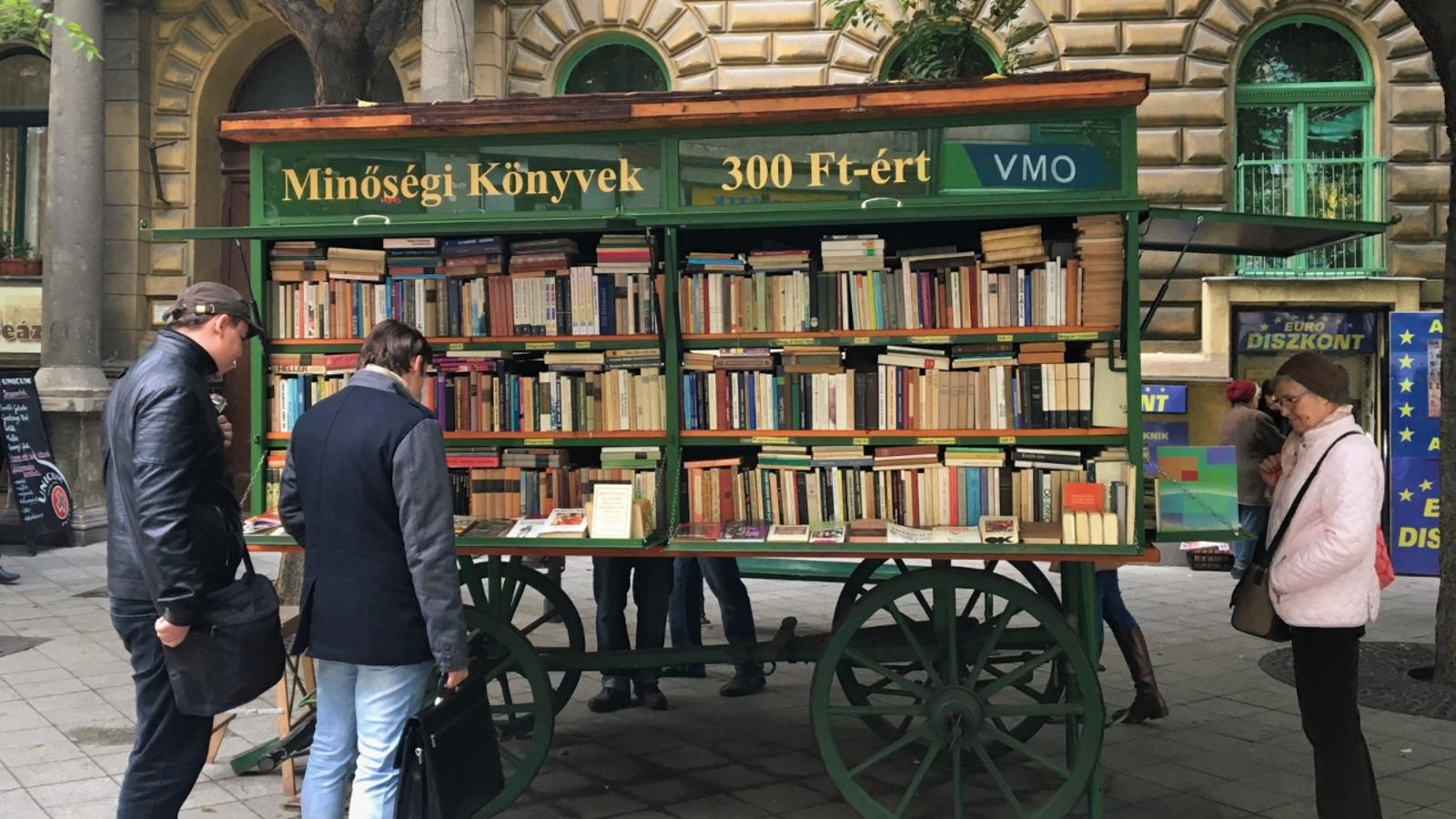 Book cart