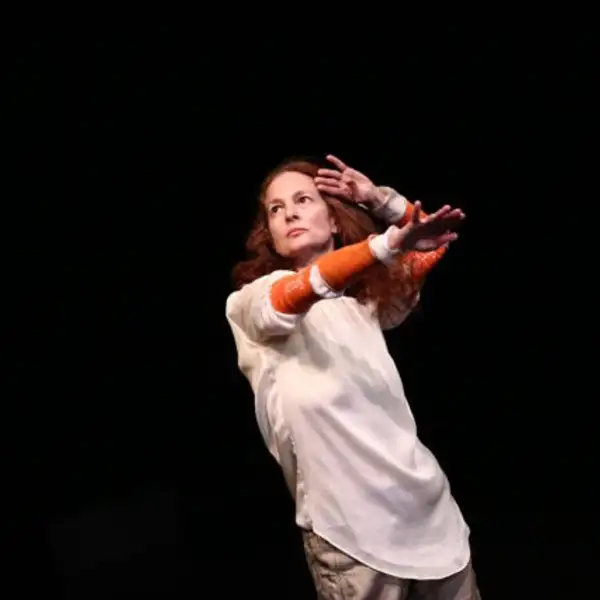 Headshot of Jodi Melnick Dancing