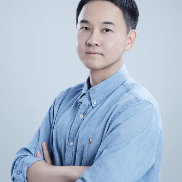 HwanHee Kim headshot