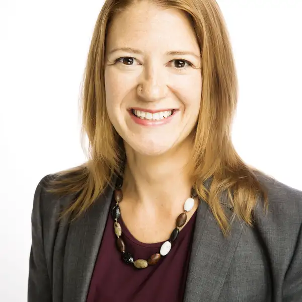 Rachel N. Throop headshot