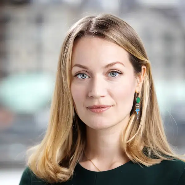 Anja Tolonen headshot