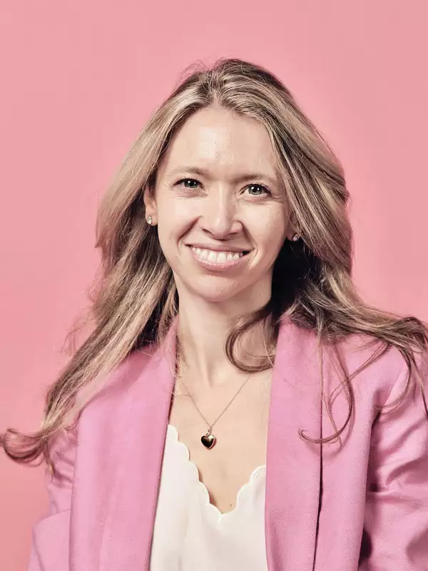 Headshot of Daniella Kahane
