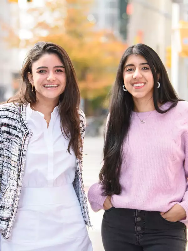 Photograph of Eve Halimi ’19 and Anam Lakhani ’19