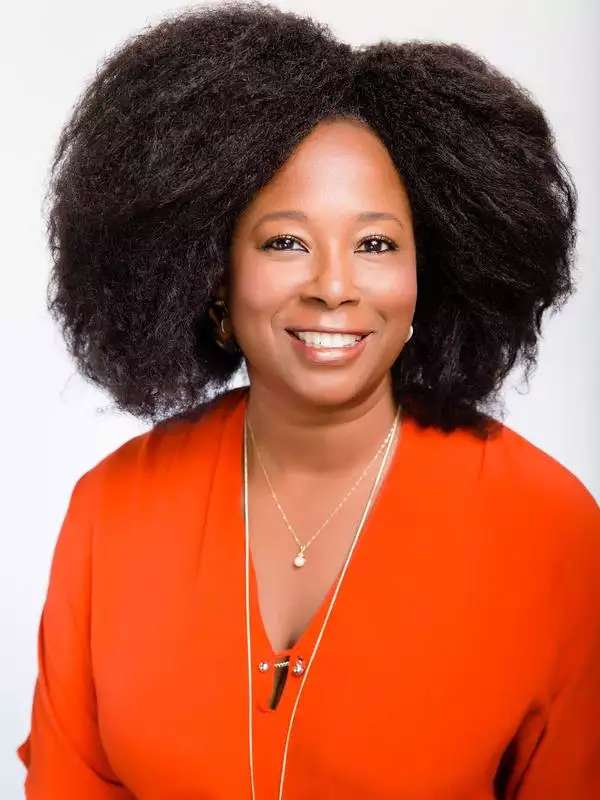 Mignon Moore headshot