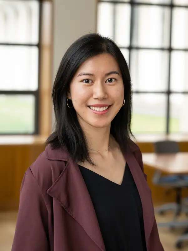 Headshot of Sonya Chen