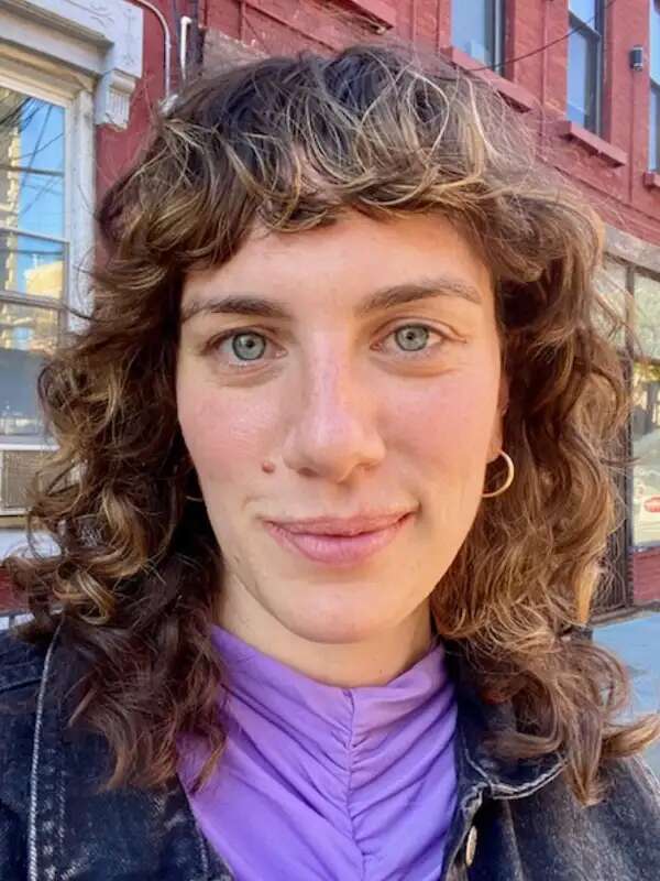Maddie Neufeld Headshot