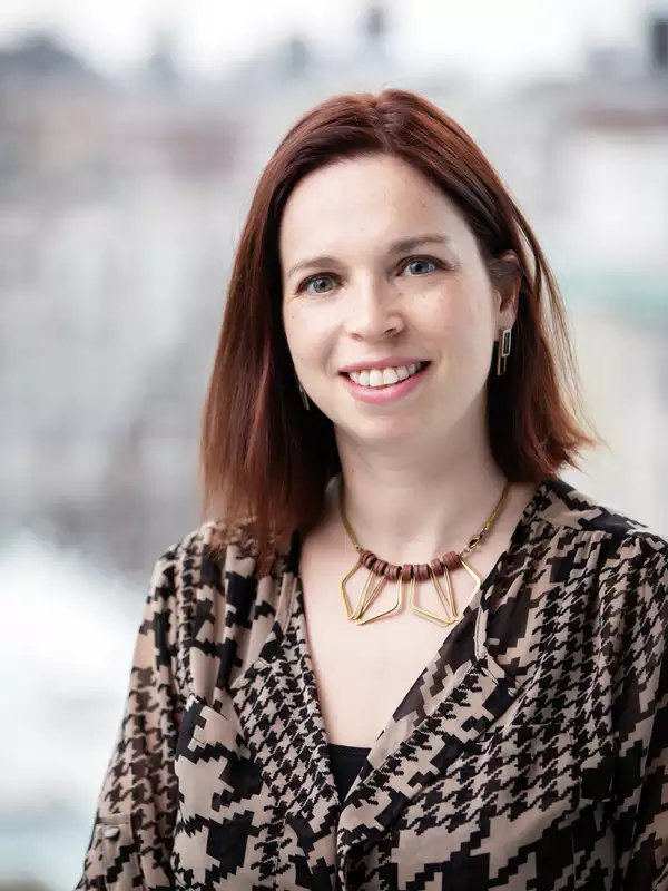 Karen Lewis headshot