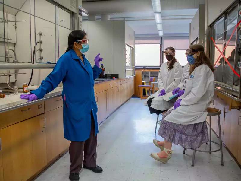 Meena Rao in chemistry lab