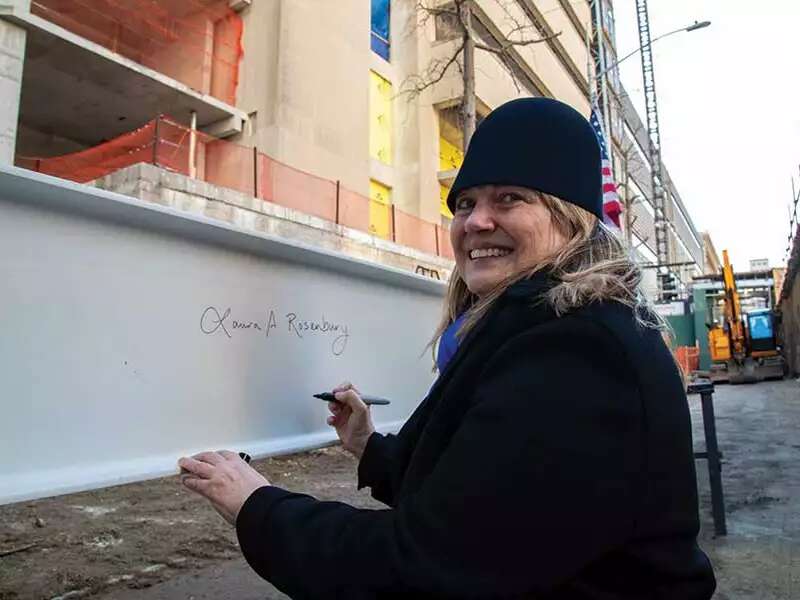 Rosenbury signs i beam