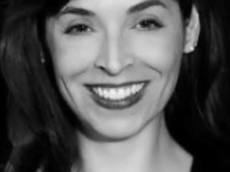 Dr. Jennifer Worth photo
