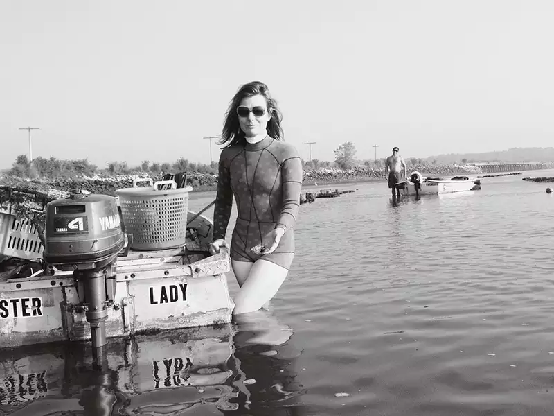 Indesign/f2015 Classnotes/abigail Carroll Bw Opt.jpg