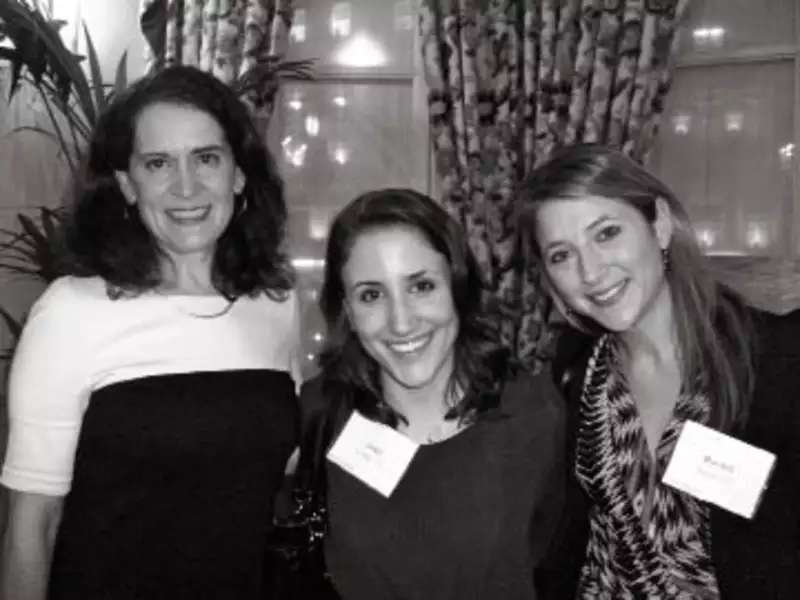 Indesign/spring 2012/bbg Pic 3 London Bw Opt.jpg