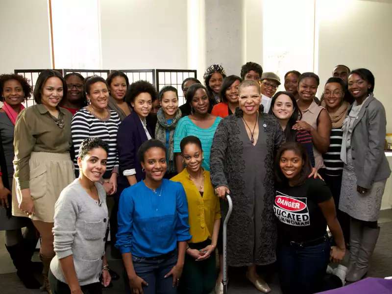 Indesign/spring 2013/130214 Barnard Shange 081 Opt.jpg