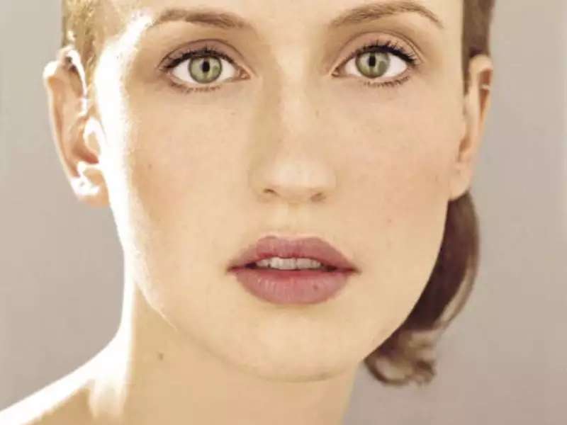 Mack Victoria 18 Xret Opt.jpg
