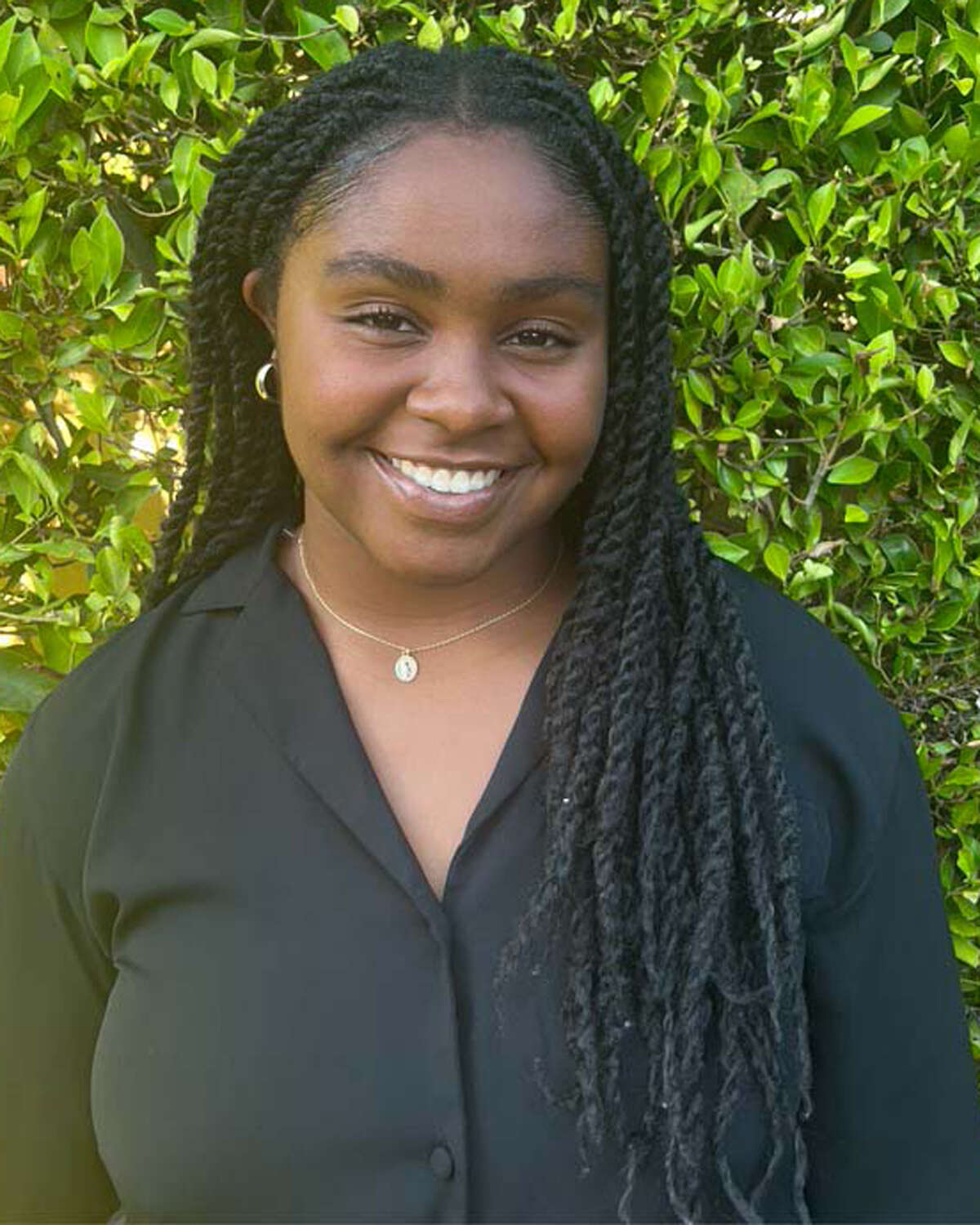 slide.entity.field_image.0.entity.field_media_image.0.entity.alt