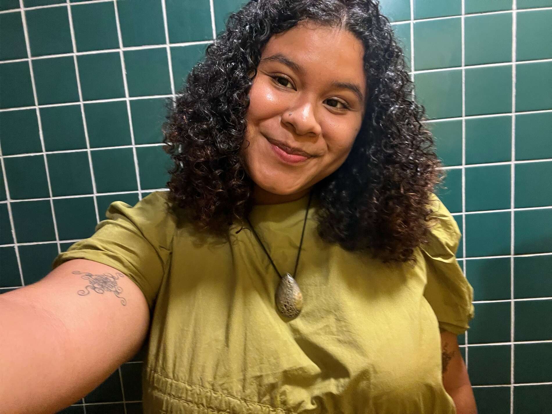 slide.entity.field_image.0.entity.field_media_image.0.entity.alt